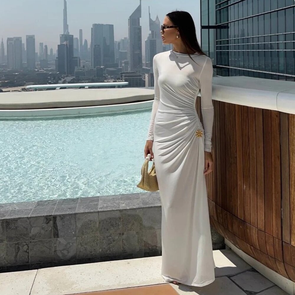 Asta Resort White Tina Brooch dress